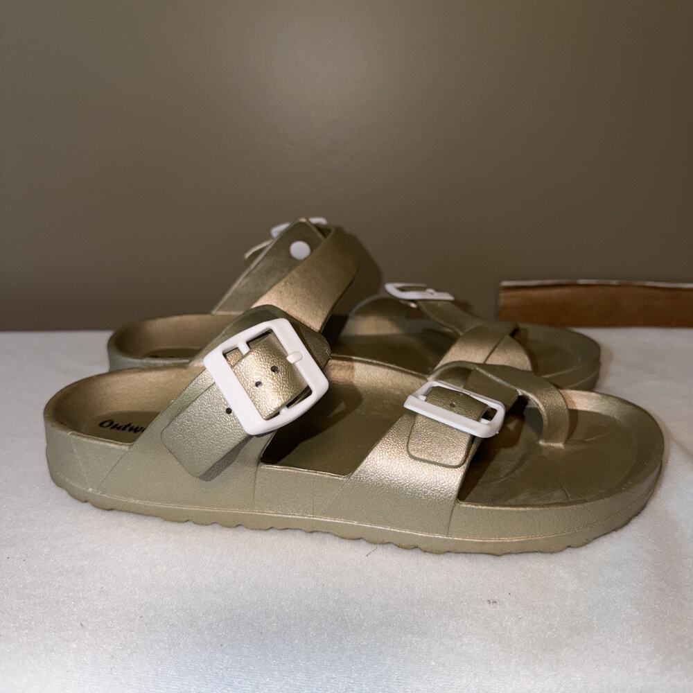 Outwoods Metallic Gold/Bronze Slip On Style Sandals Size 9